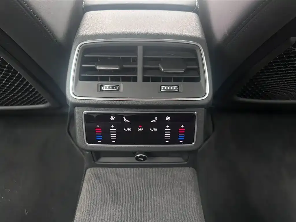 Audi A7 2024 из CN, фото 10