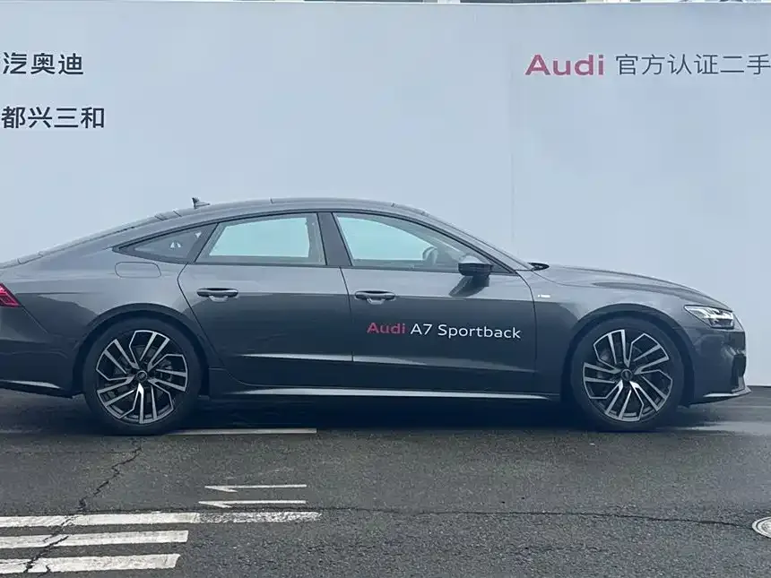 Audi A7 2024 из CN, фото 2