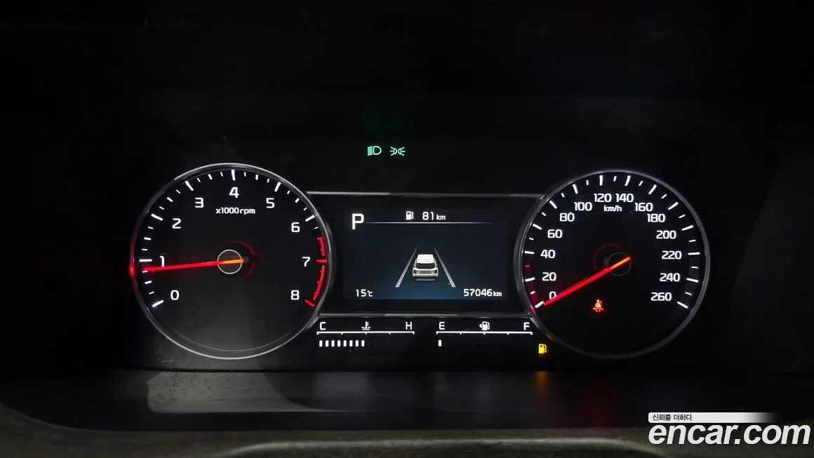 Kia Sorento — фото 8