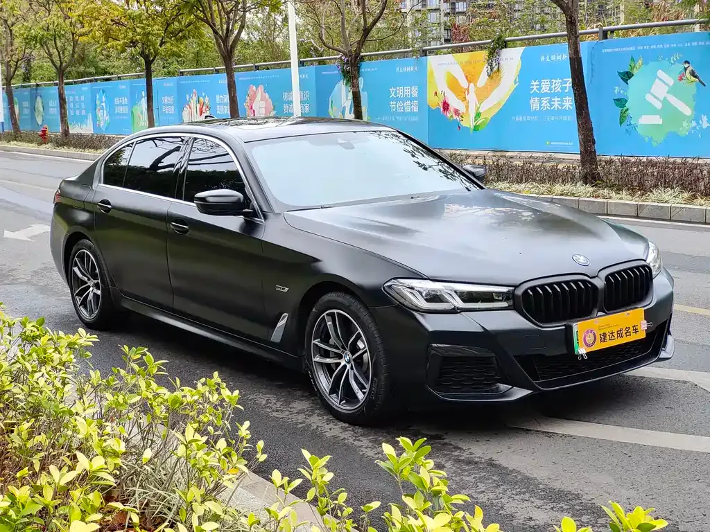 BMW 5 Series New Energy — фото 2