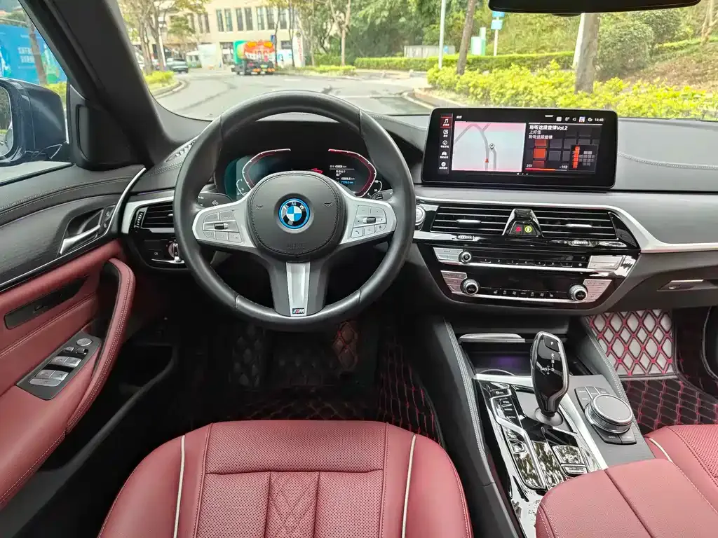 BMW 5 Series New Energy — фото 8