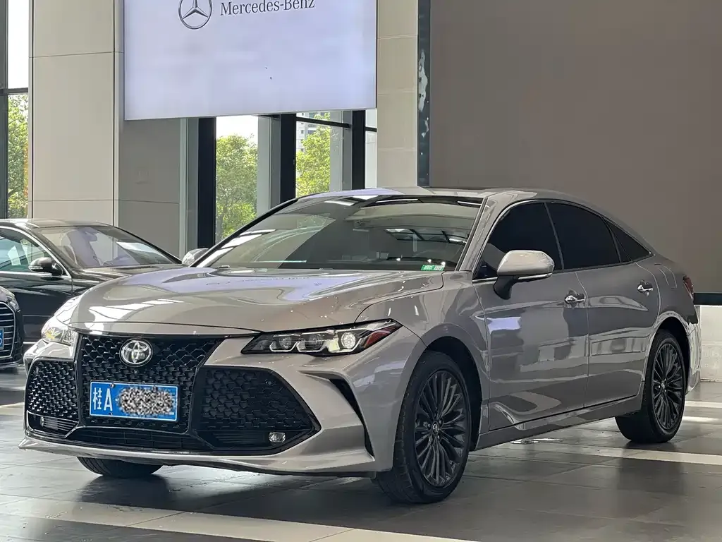Toyota Avalon 2021 из CN, фото 1