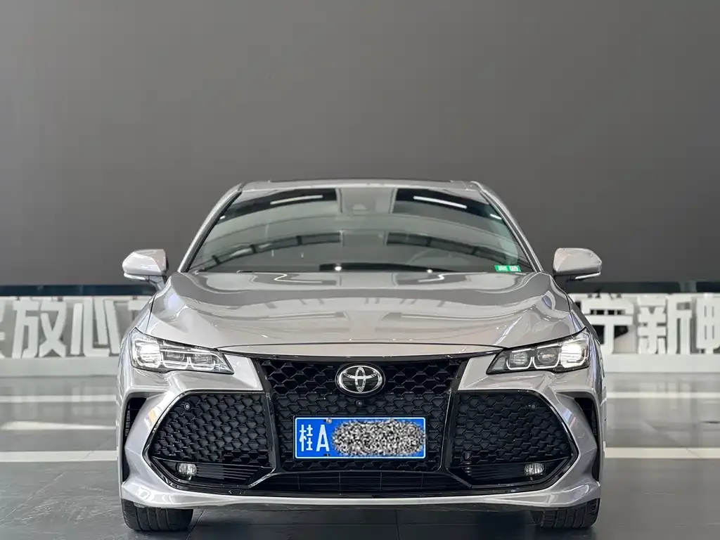 Toyota Avalon 2021 из CN, фото 2