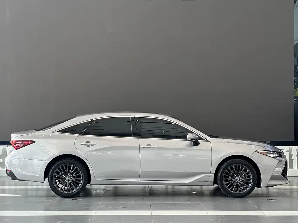 Toyota Avalon 2021 из CN, фото 4