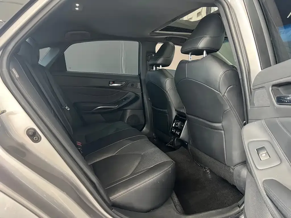 Toyota Avalon 2021 из CN, фото 7
