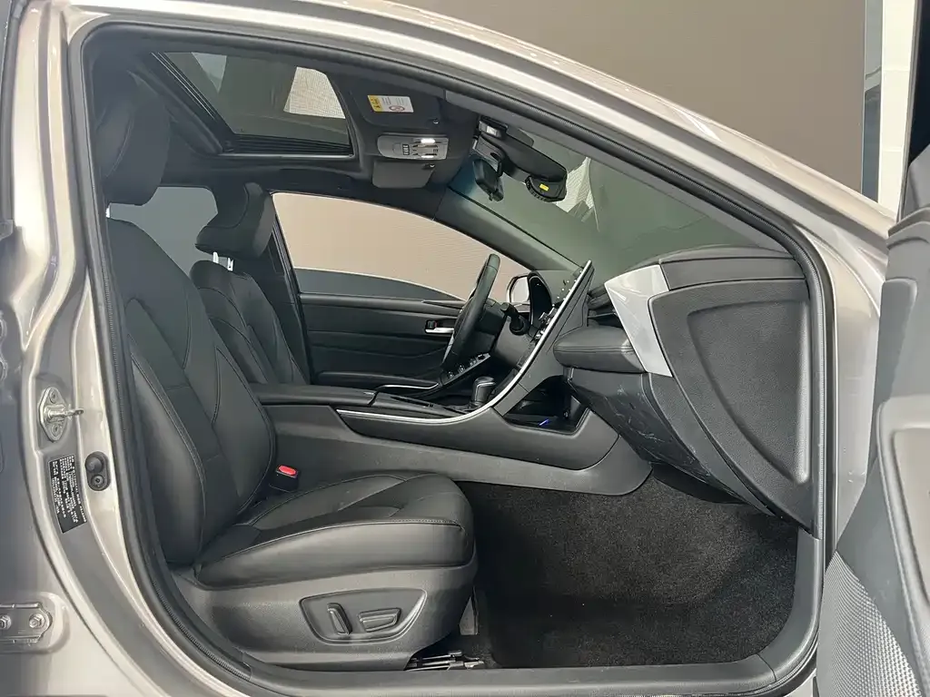 Toyota Avalon 2021 из CN, фото 8