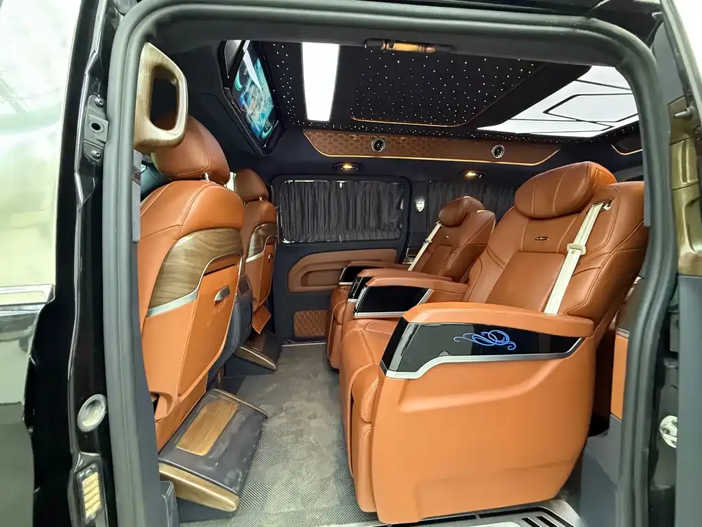 Mercedes-Benz Vito 2023 из CN, фото 8