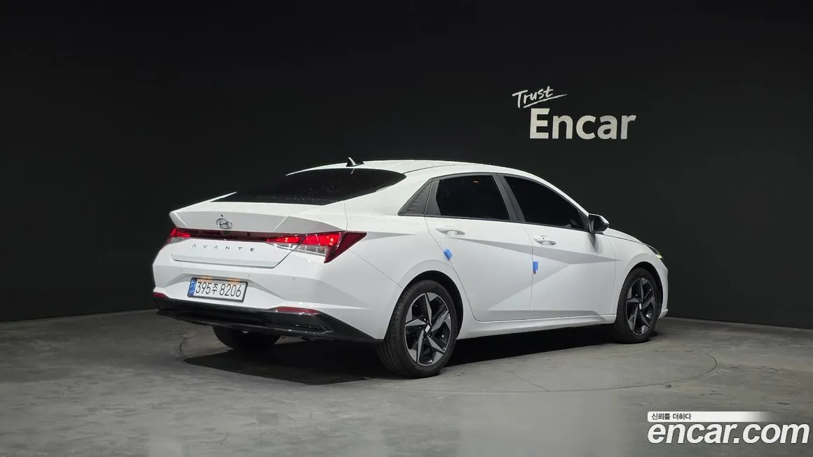 Hyundai AVANTE — фото 2