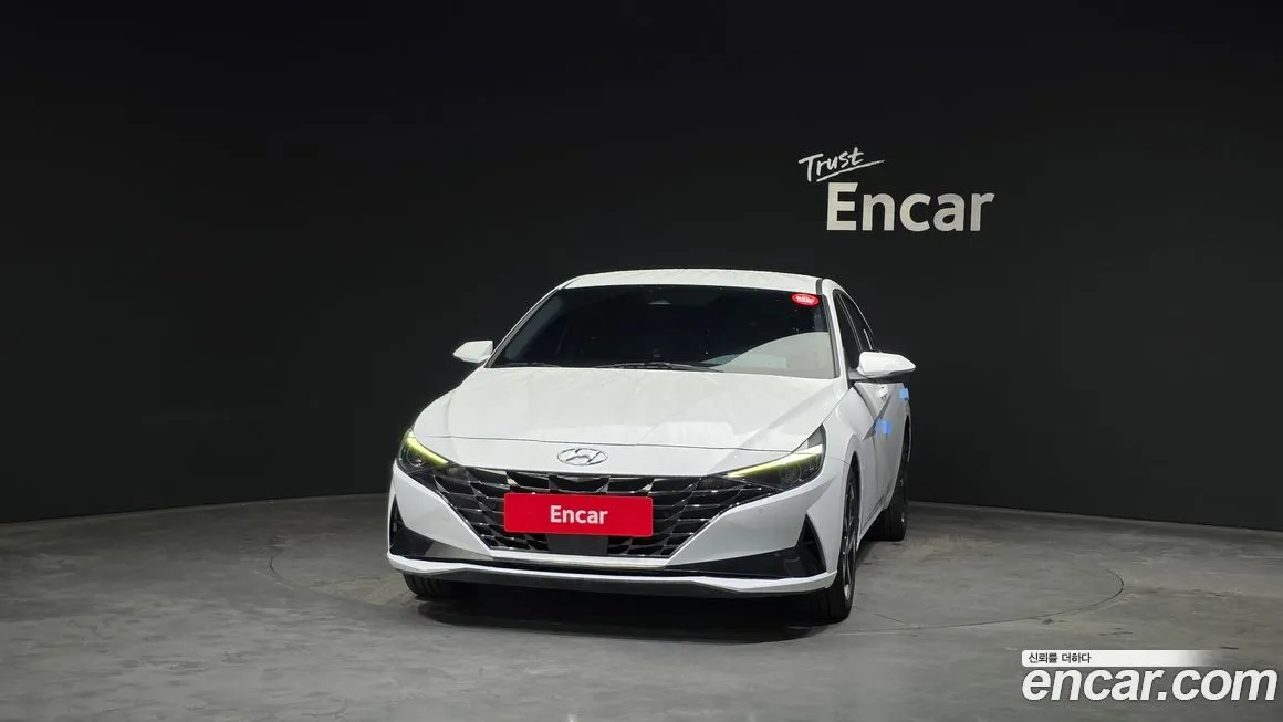 Hyundai AVANTE — фото 3
