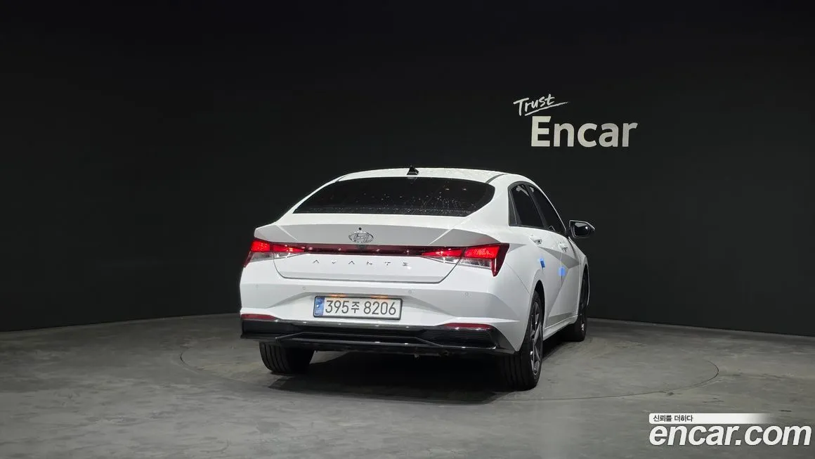 Hyundai AVANTE — фото 4