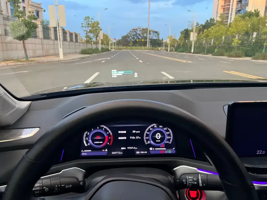 Honda Accord 2023 из CN, фото 10