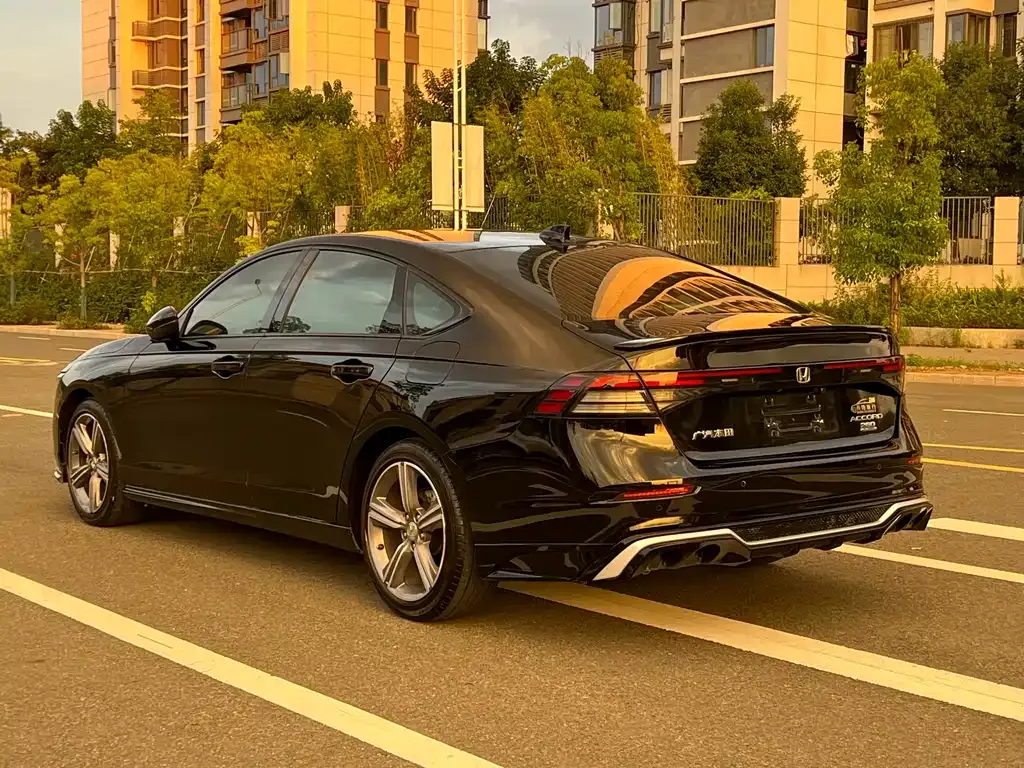 Honda Accord 2023 из CN, фото 7