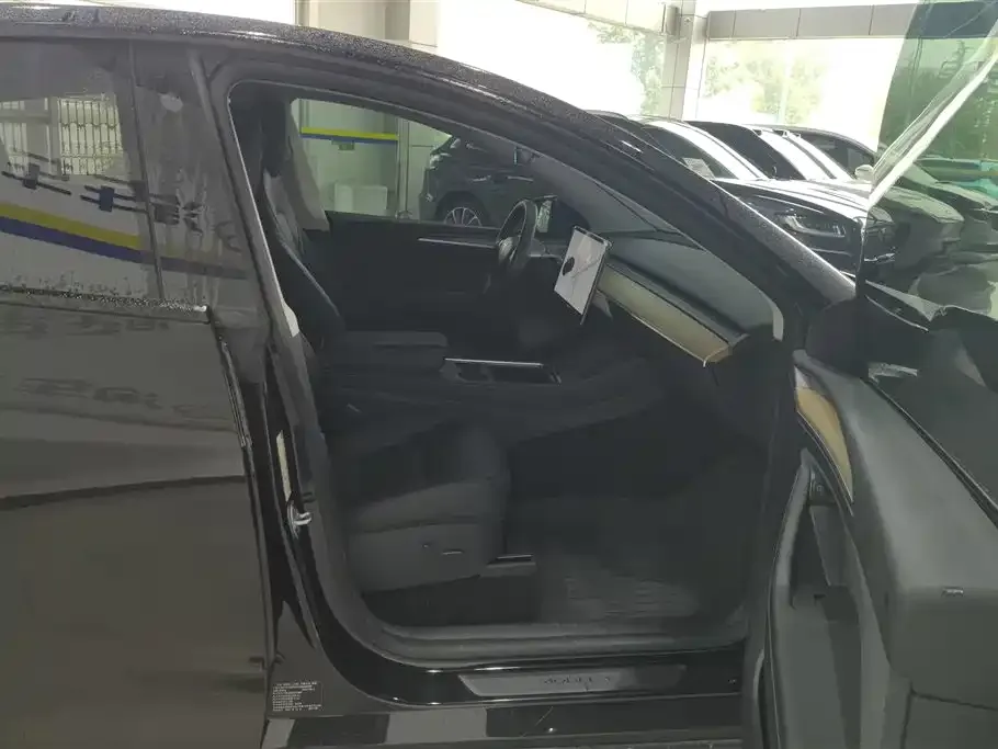 Tesla Model Y 2022 из CN, фото 8