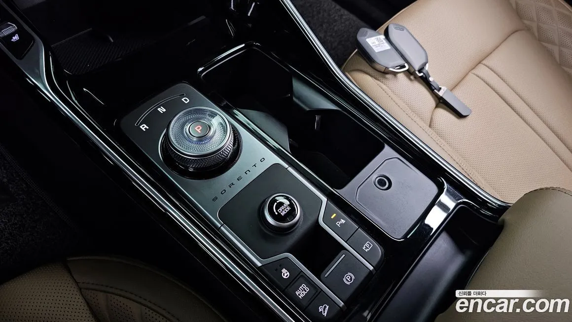 Kia Sorento — фото 9