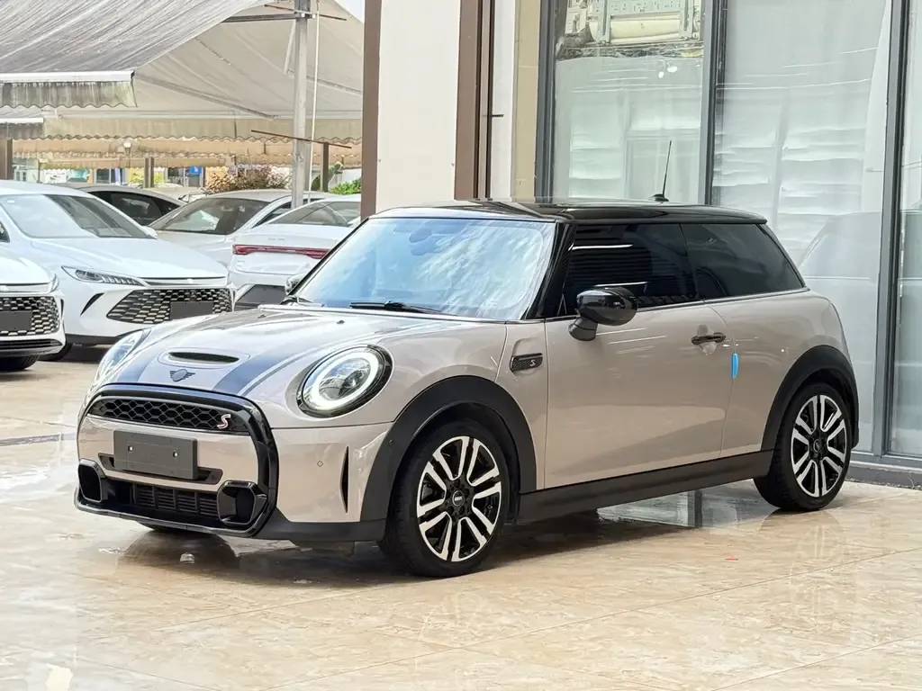 MINI Cooper (3-door) 2022 из CN, фото 1