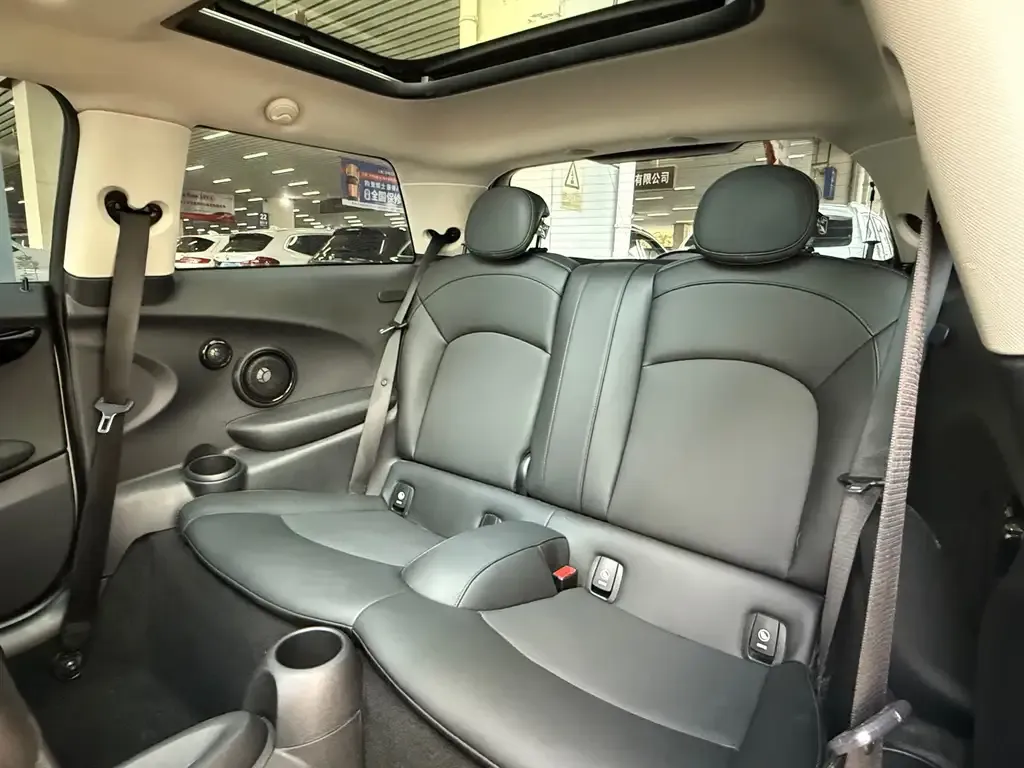 MINI Cooper (3-door) 2022 из CN, фото 6