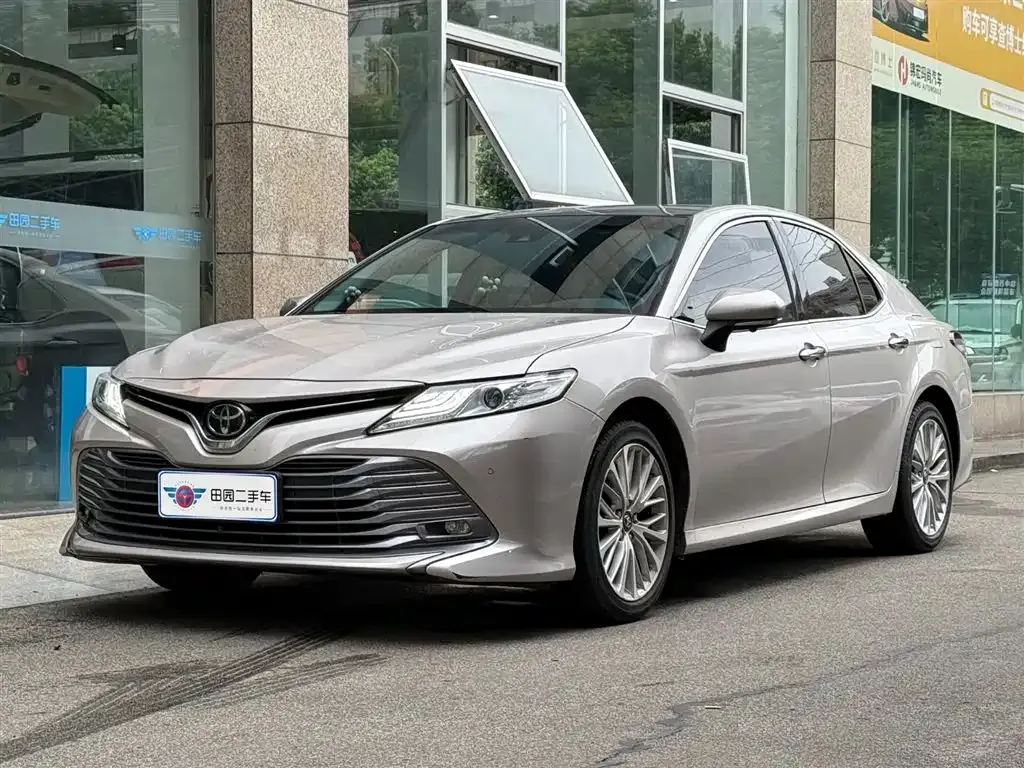 Toyota Camry 2021 из CN, фото 1