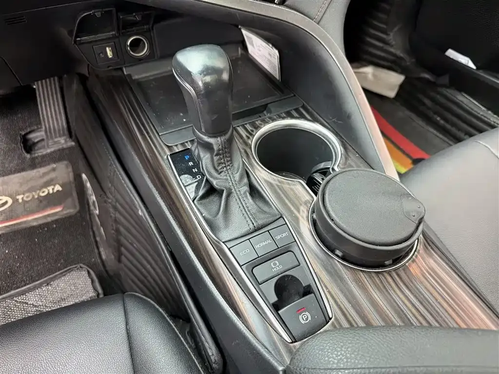 Toyota Camry 2021 из CN, фото 10