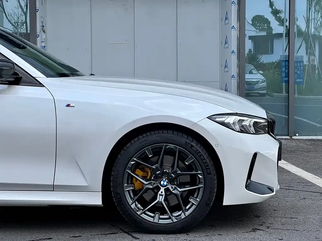BMW 3 Series 2025 из CN, фото 8