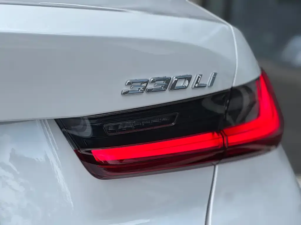 BMW 3 Series 2025 из CN, фото 9