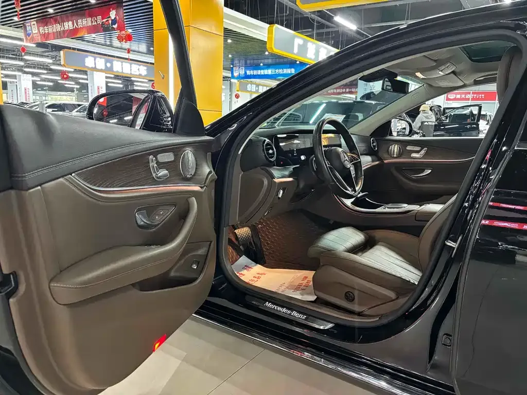 Mercedes-Benz E-Class 2022 из CN, фото 3