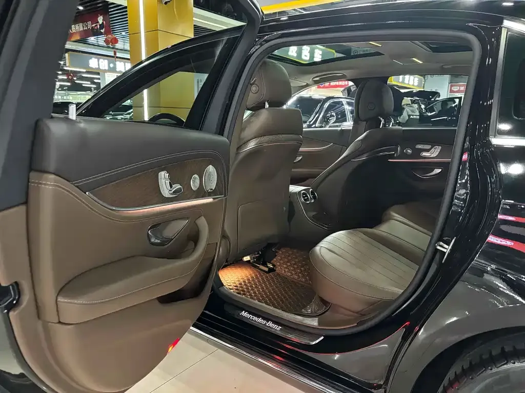 Mercedes-Benz E-Class 2022 из CN, фото 4