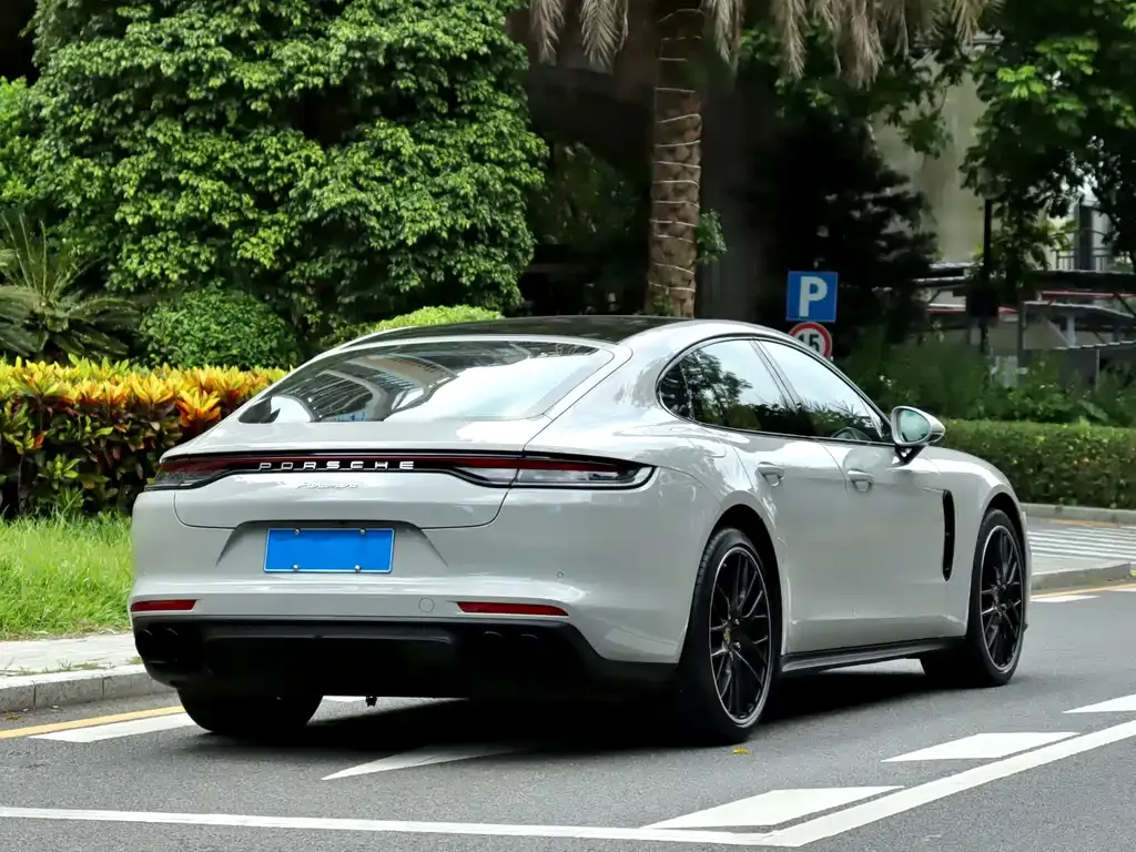 Porsche Panamera 2023 из CN, фото 3
