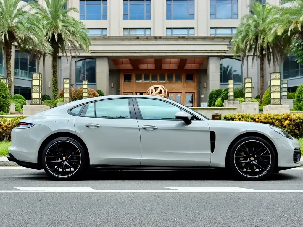 Porsche Panamera 2023 из CN, фото 5