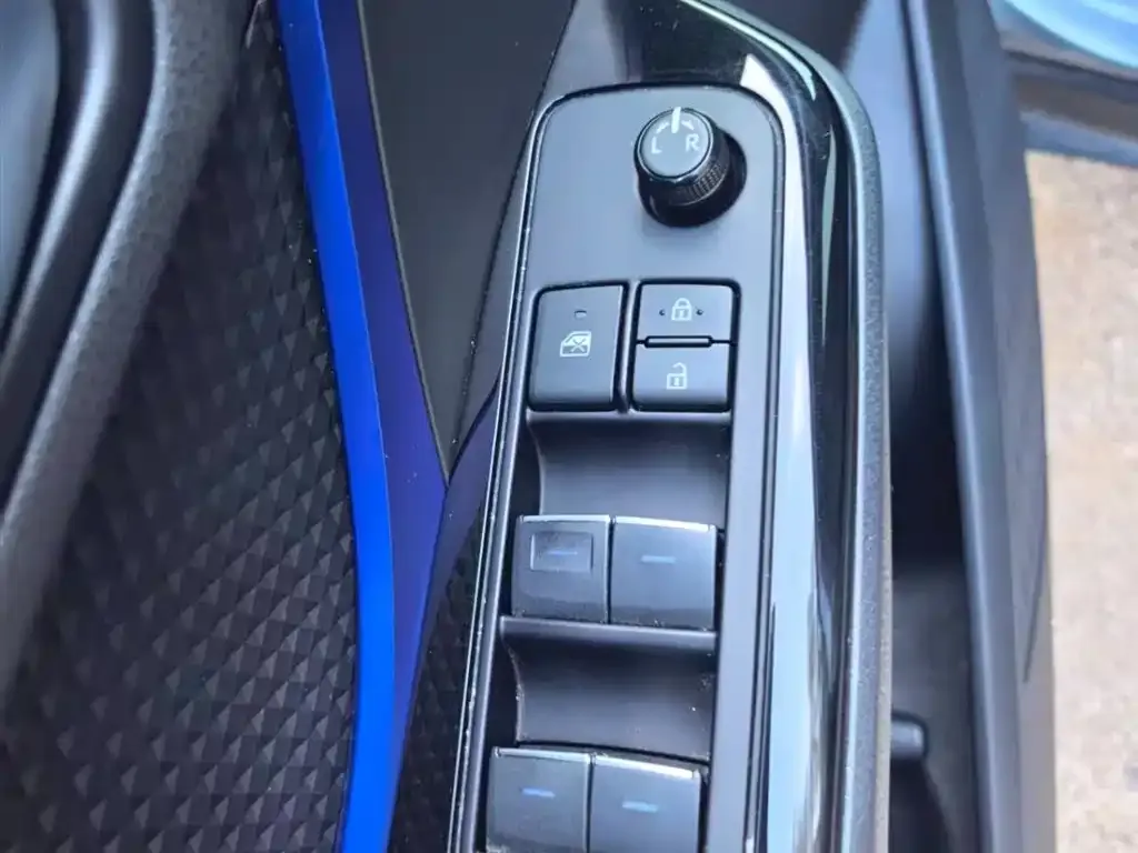 Toyota C-HR 2021 из CN, фото 9