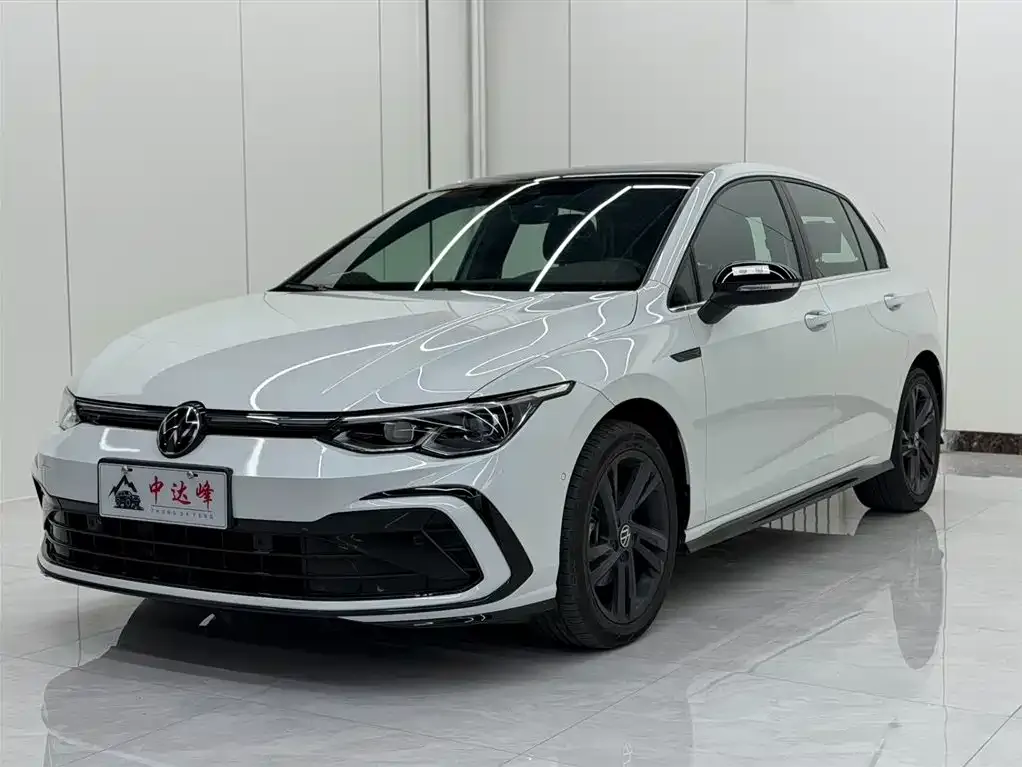 Volkswagen Golf 2022 из CN, фото 1
