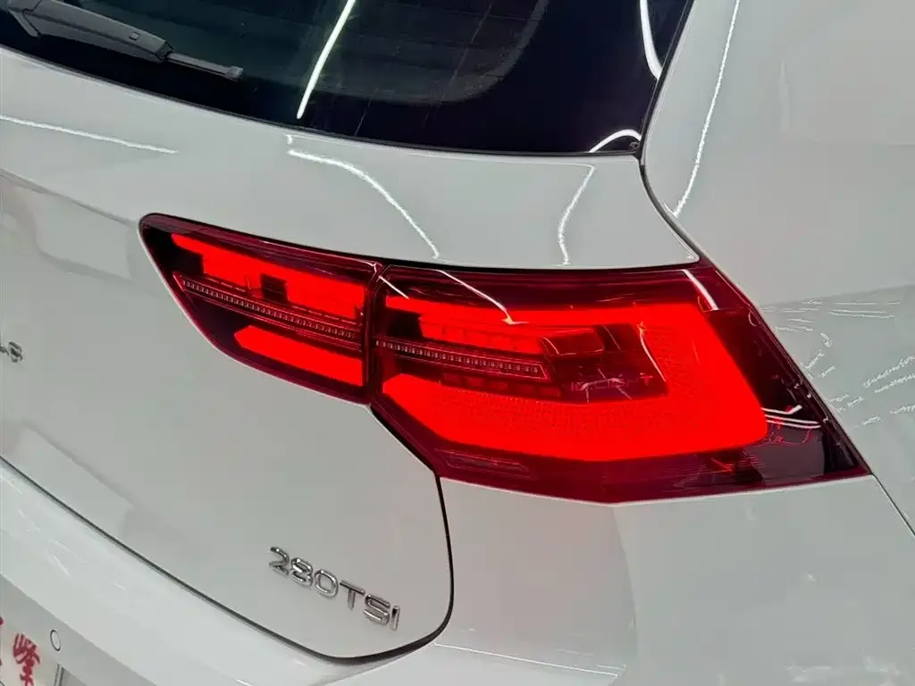 Volkswagen Golf 2022 из CN, фото 10