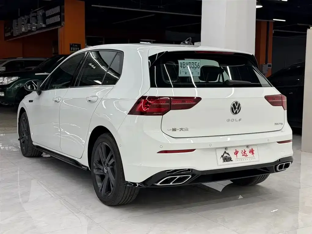 Volkswagen Golf 2022 из CN, фото 5