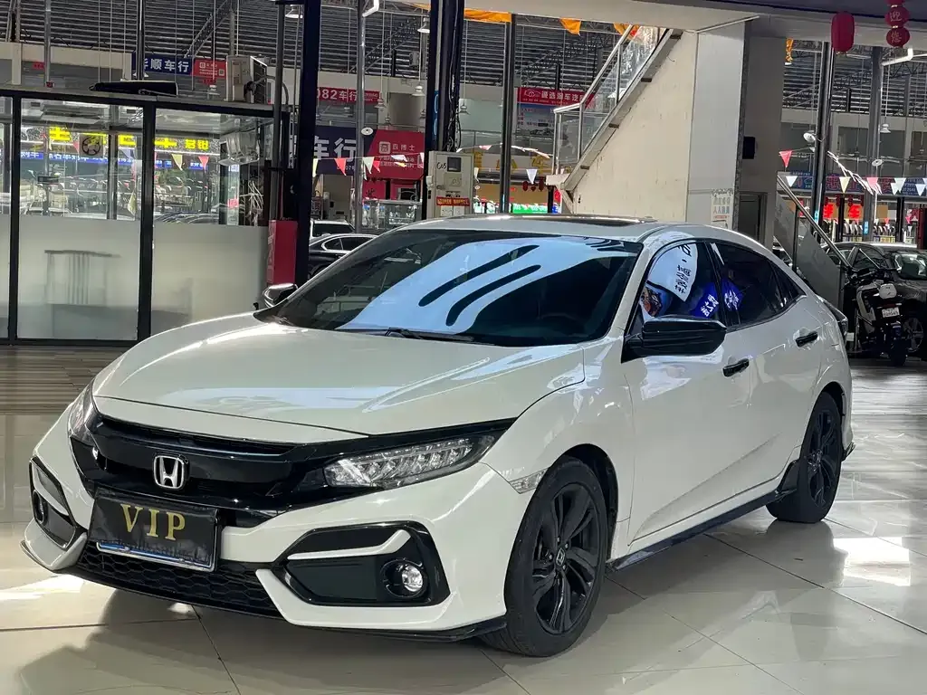 Honda Civic — фото 1