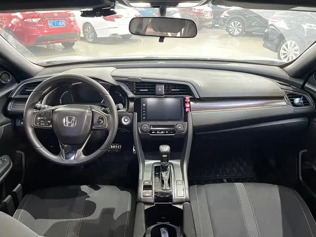 Honda Civic — фото 7