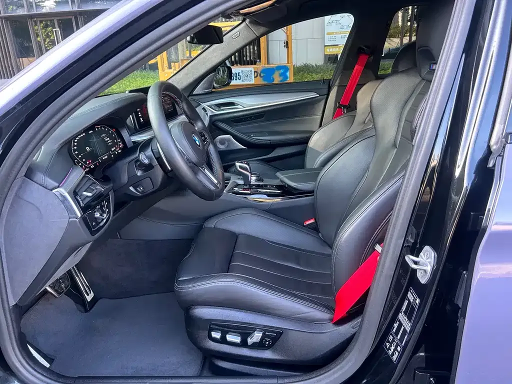 BMW M5 2023 из CN, фото 5