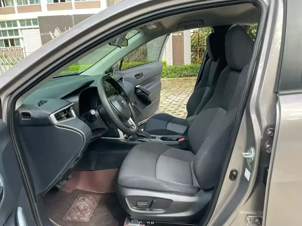 Toyota Frontlander 2024 из CN, фото 3