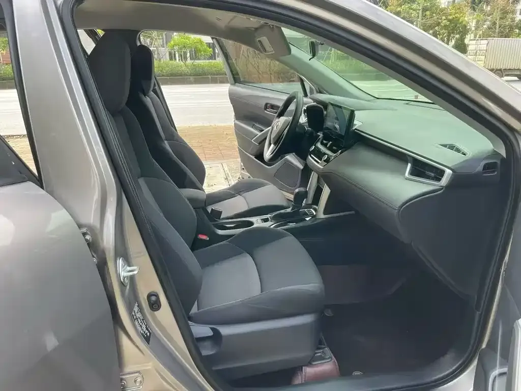 Toyota Frontlander 2024 из CN, фото 6