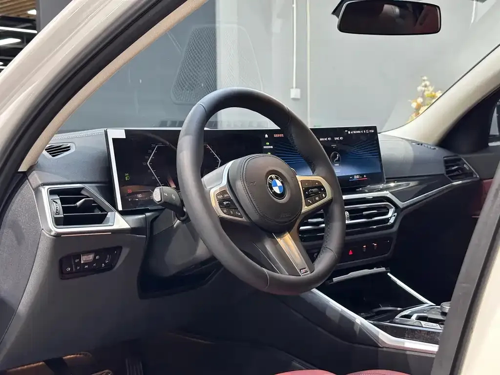 BMW 3 Series 2023 из CN, фото 9