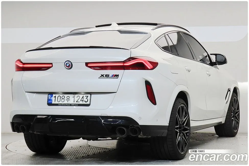 BMW X6M 2023 из KR, фото 4