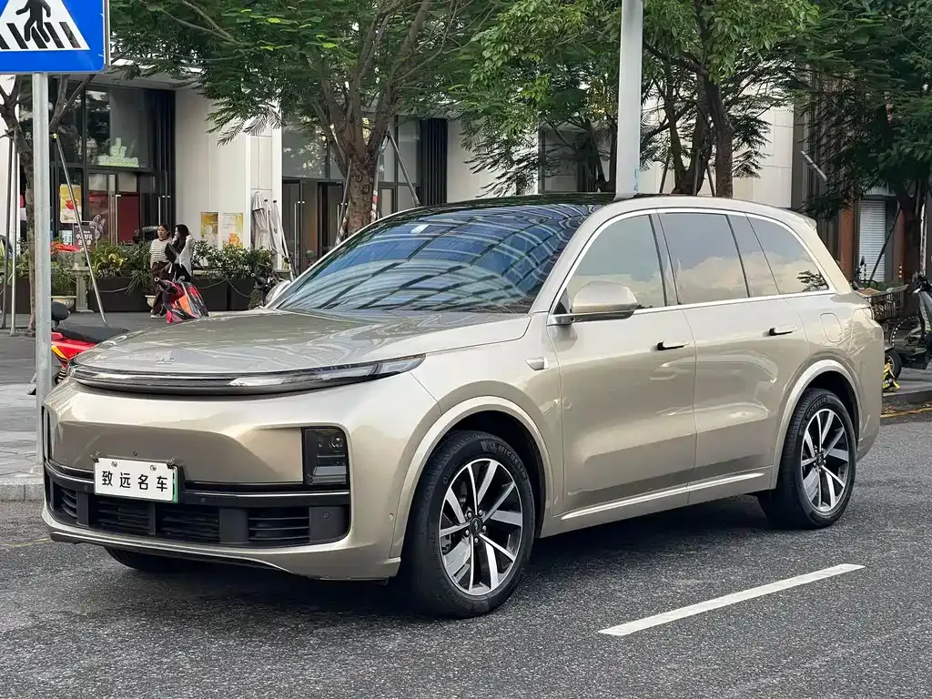 Li Auto L8 2023 из CN, фото 1