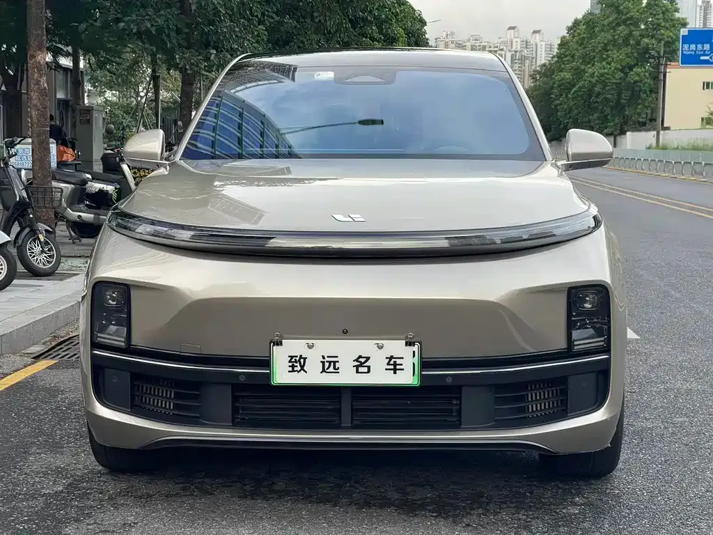Li Auto L8 2023 из CN, фото 2