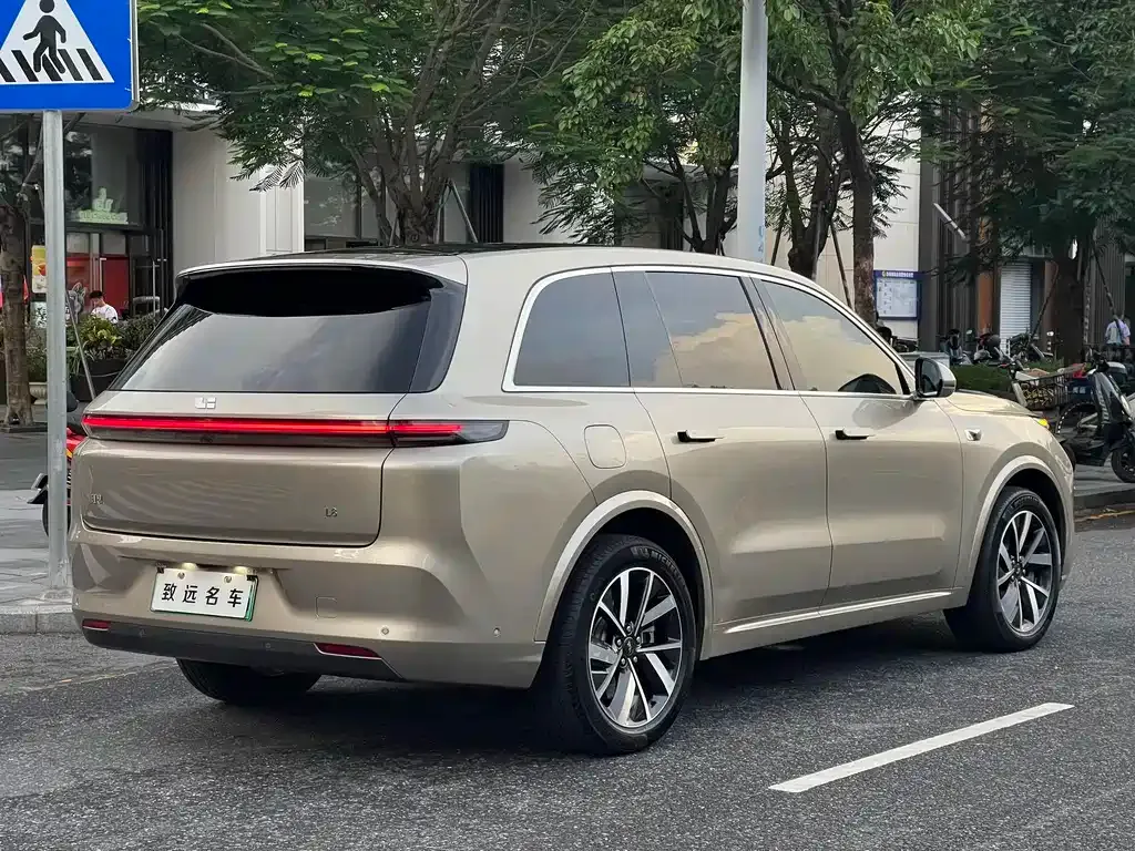 Li Auto L8 2023 из CN, фото 3