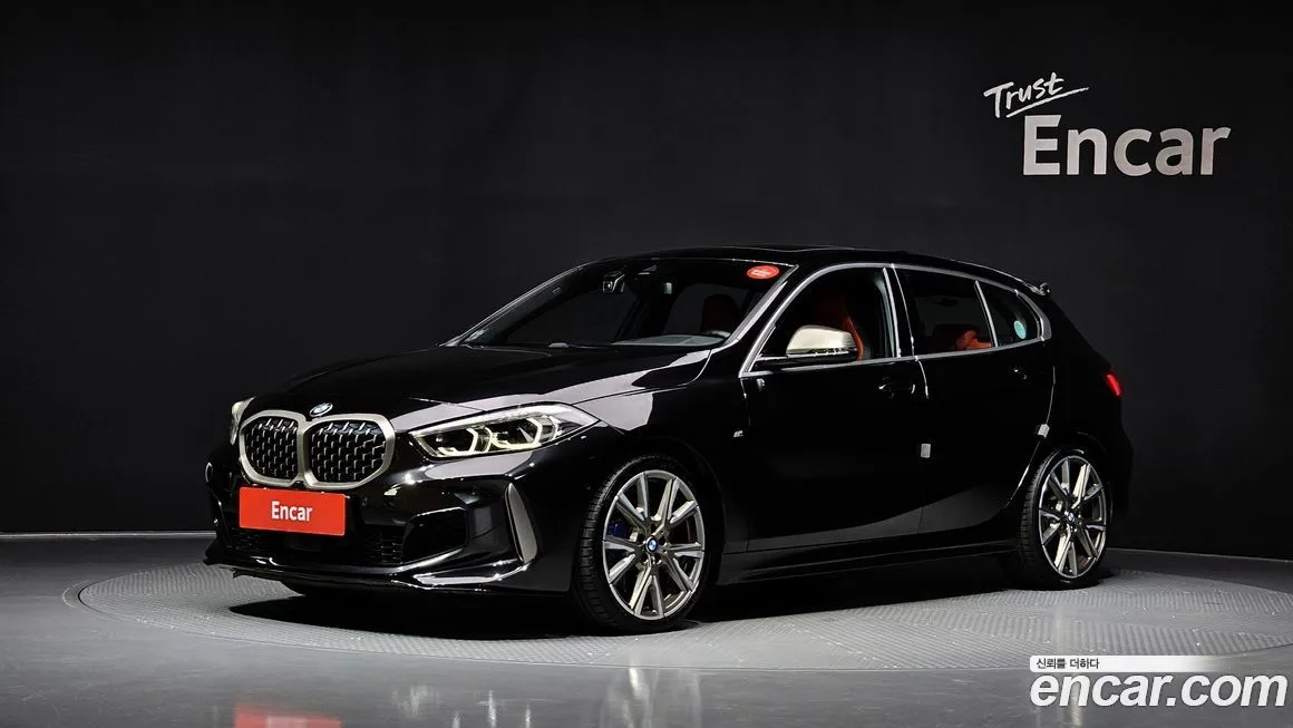 BMW 1-Series — фото 1