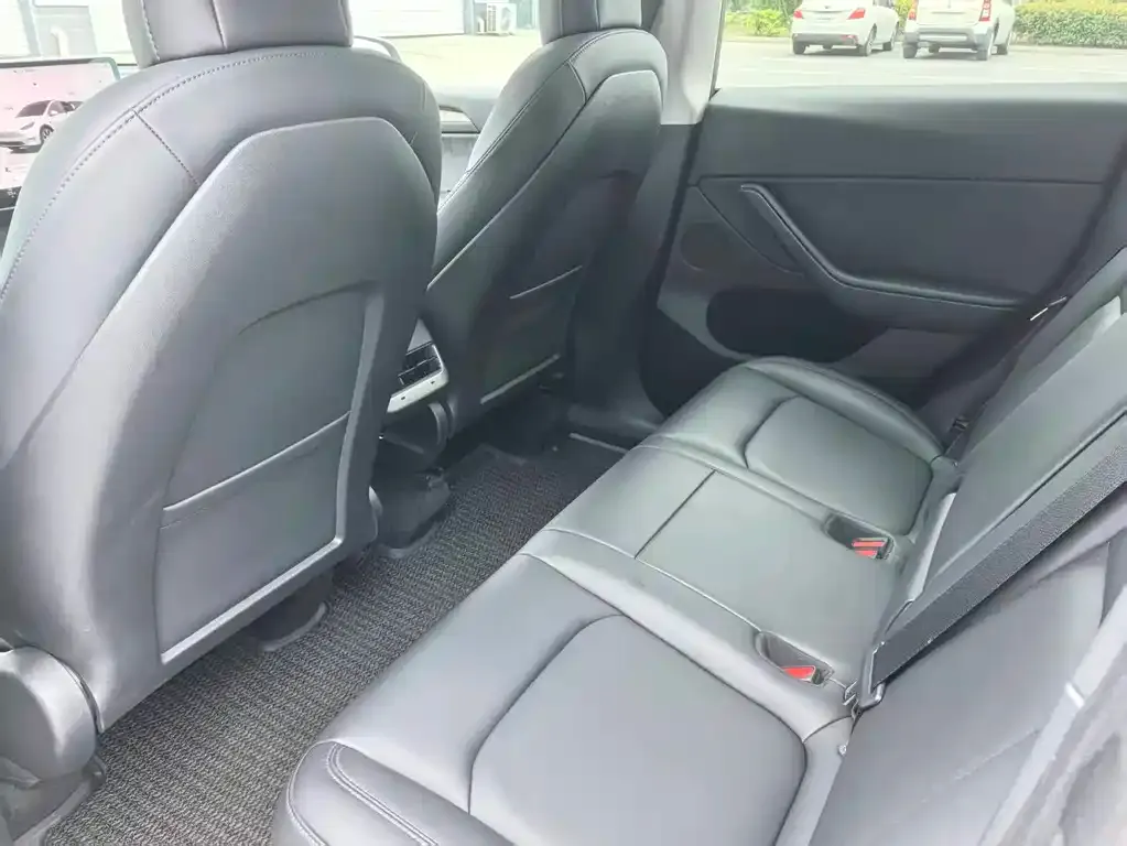 Tesla Model Y 2022 из CN, фото 8