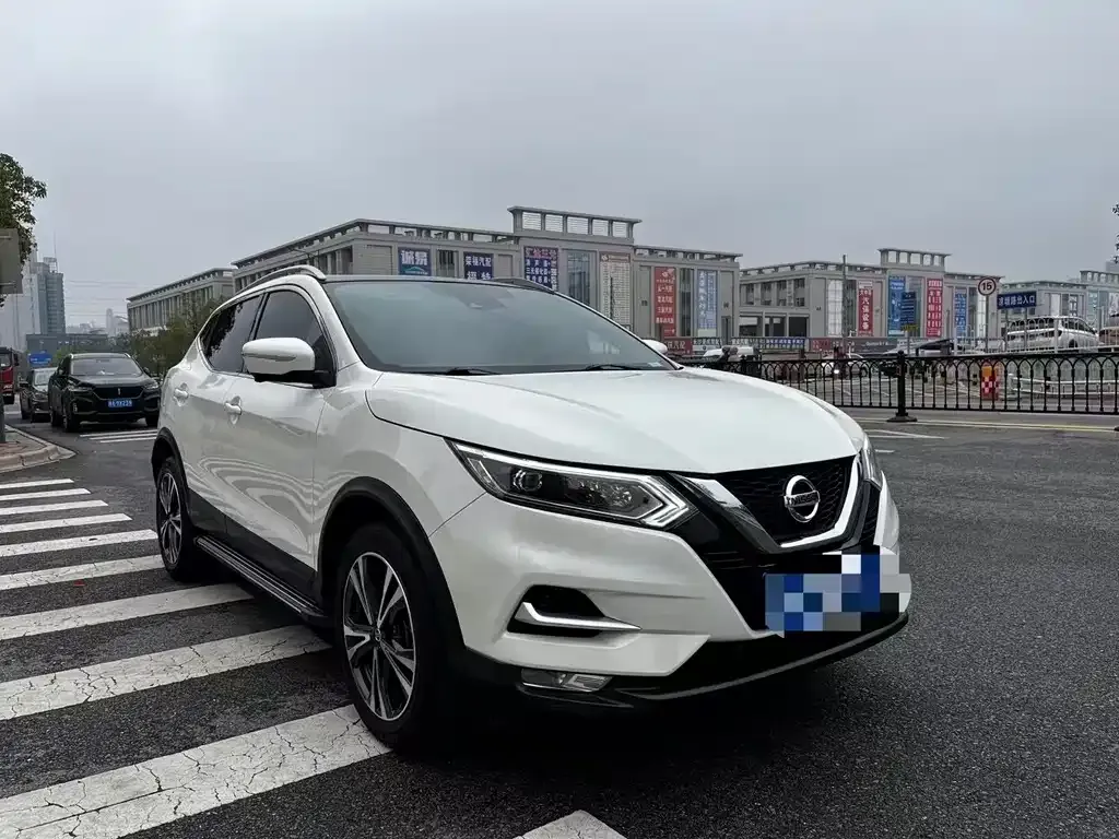 Nissan Qashqai — фото 2