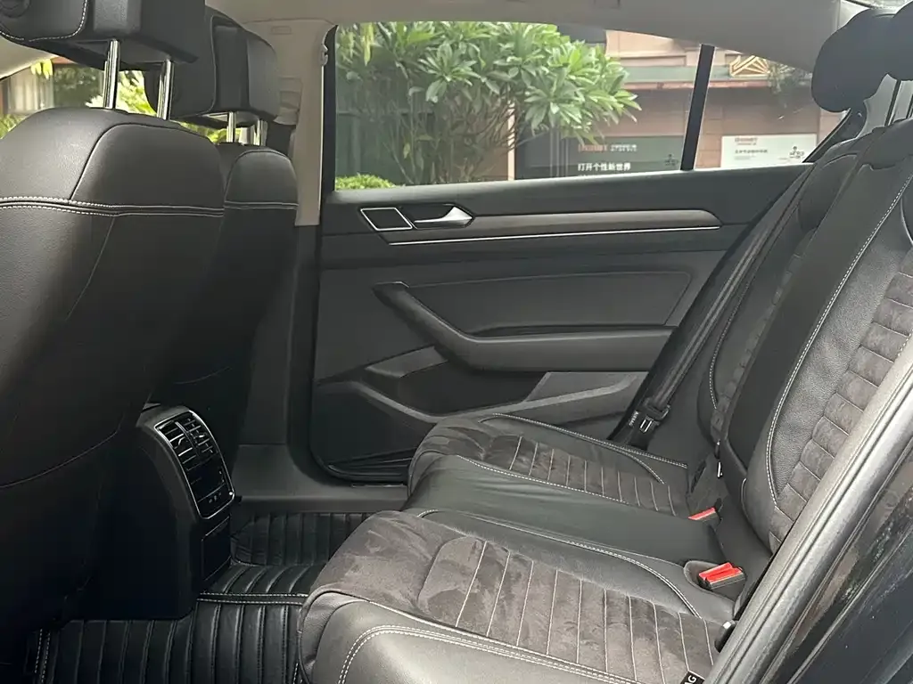 Volkswagen Magotan 2021 из CN, фото 5