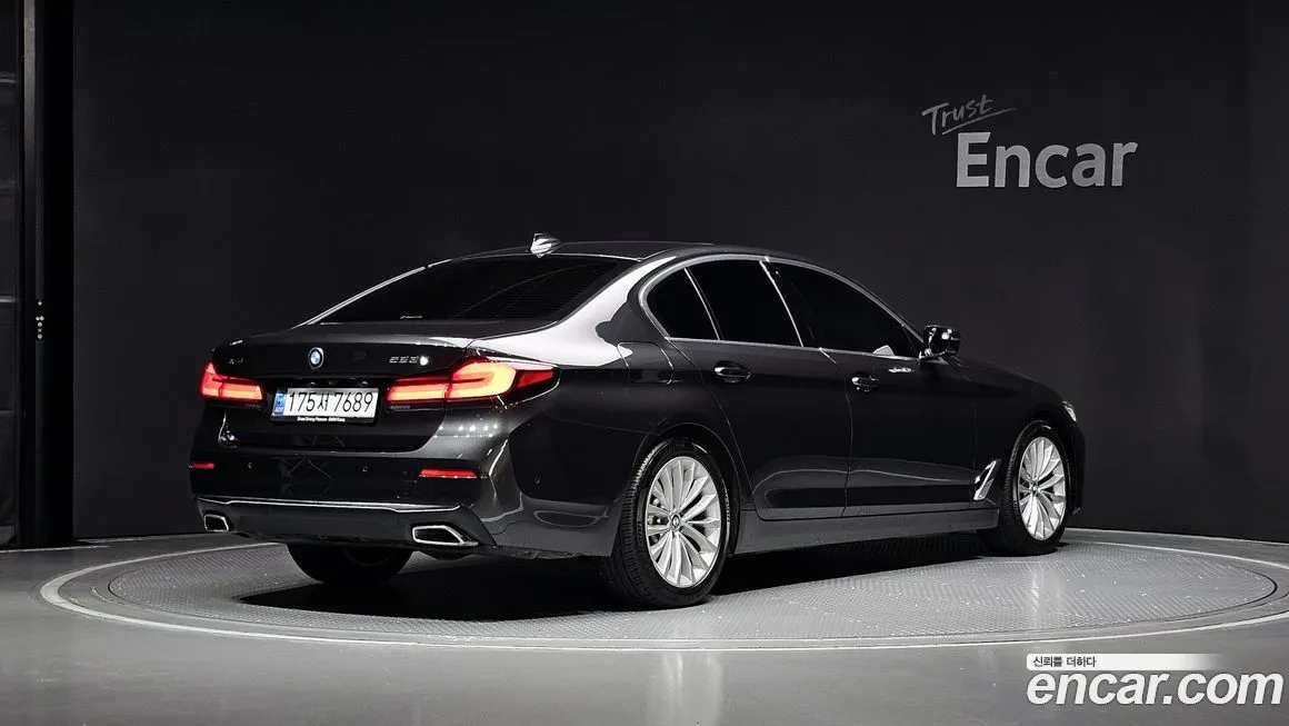 BMW 5-Series 2021 из KR, фото 2