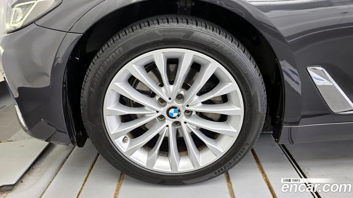 BMW 5-Series 2021 из KR, фото 5
