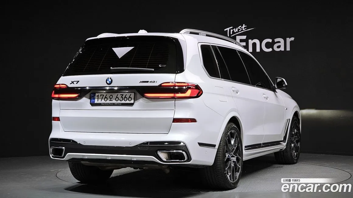 BMW X7 — фото 2