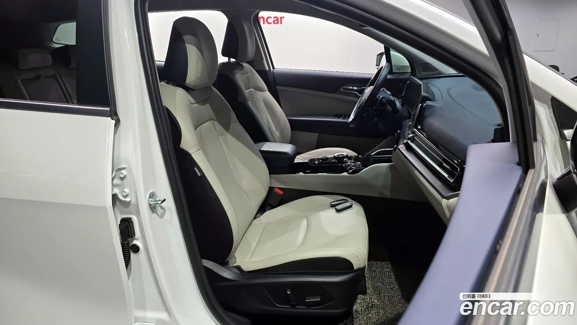 Kia Sportage — фото 10